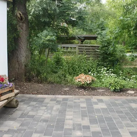 بيت للعطل In Mit Grossem Garten By Interhome Stollhamm
